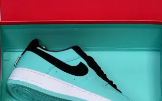 NIKE AF 1 от Tiffany & Co